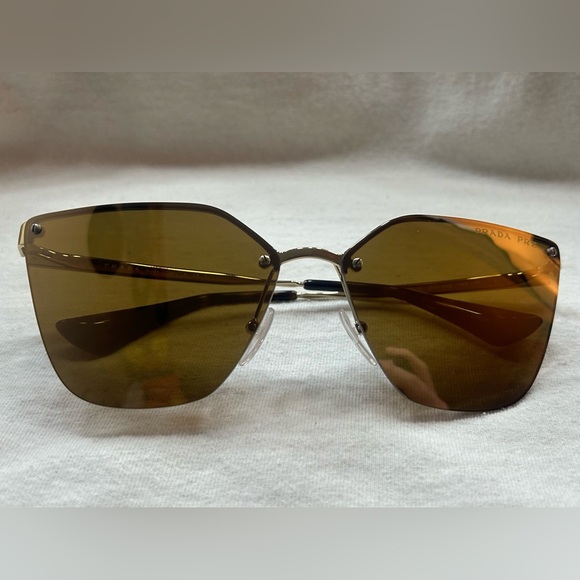Prada SPR 68T Cat Eye Gold Tinted Sunglasses and Case - Picture 1 of 5